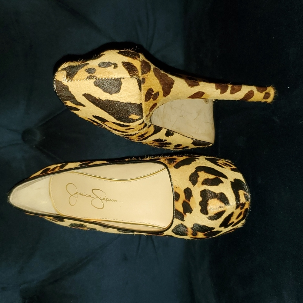 Platform animal print (leapord cow hide) heels